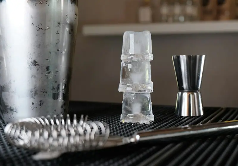 Les outils indispensables d’un bar à la maison