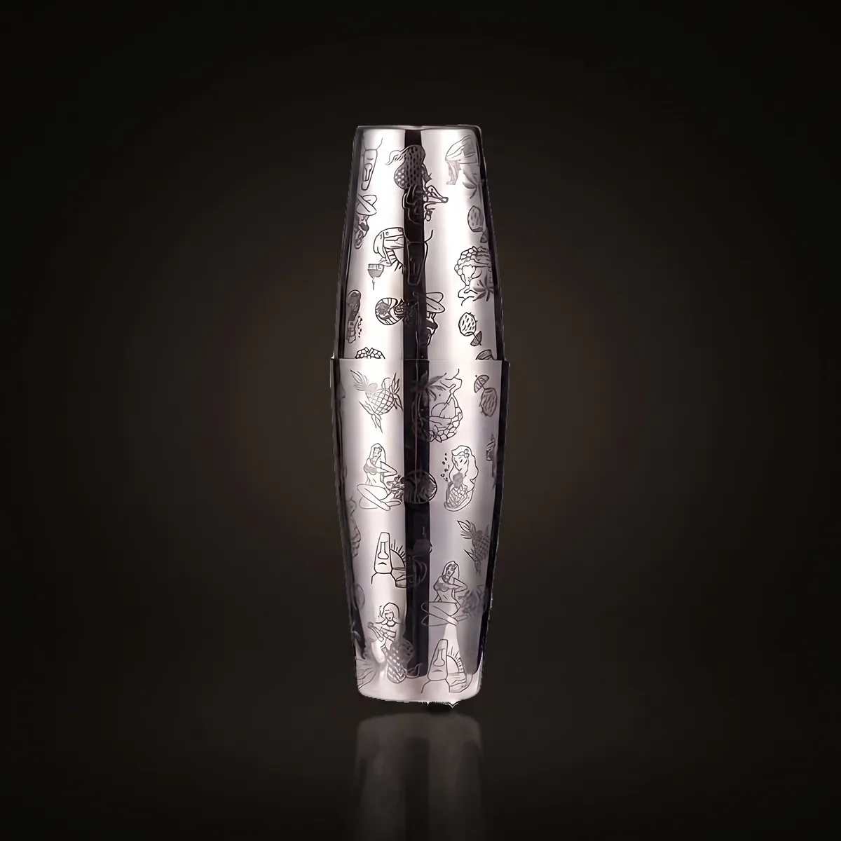 Silver engraved Boston shaker, Hula pattern, front view