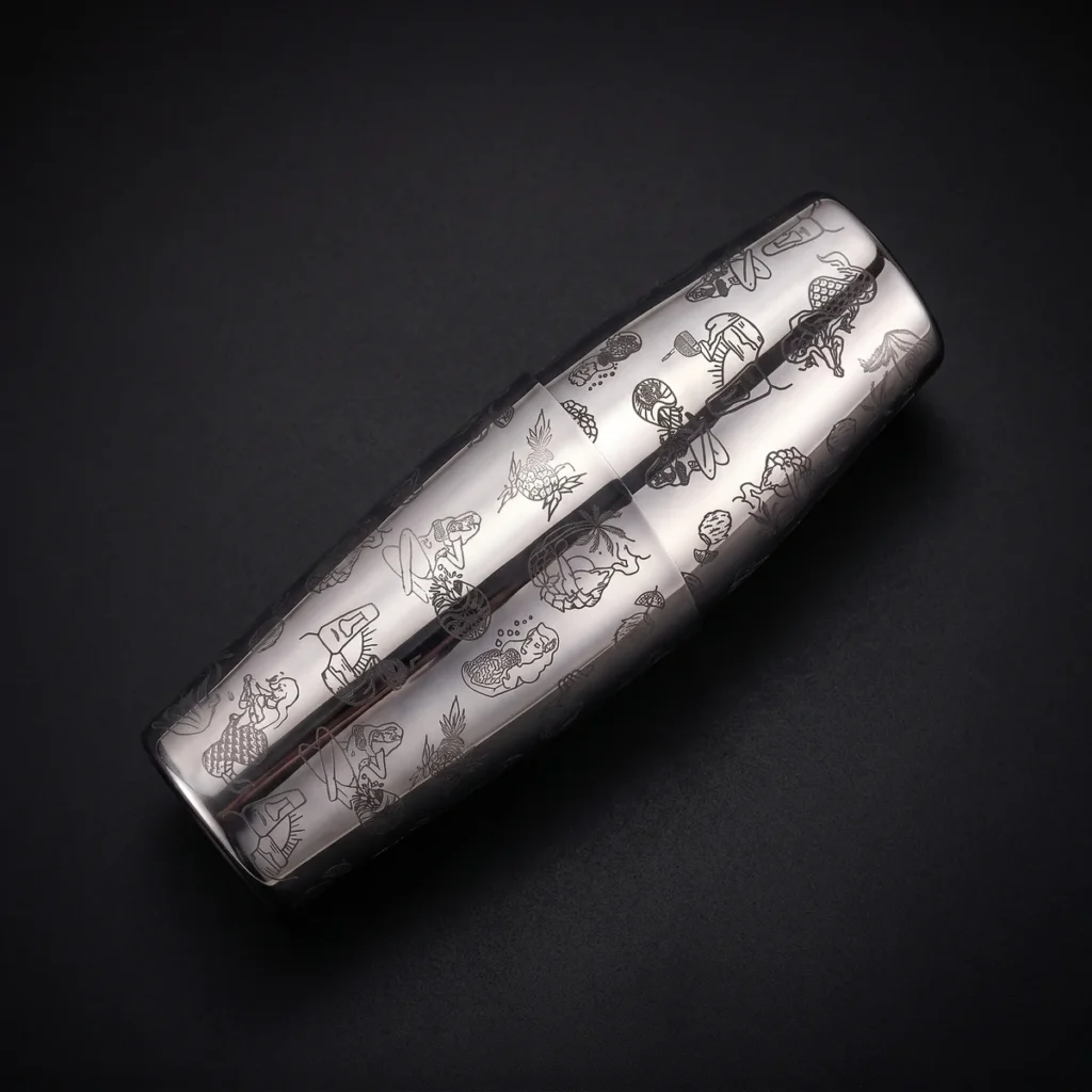Silver engraved Boston shaker, Hula pattern, top view