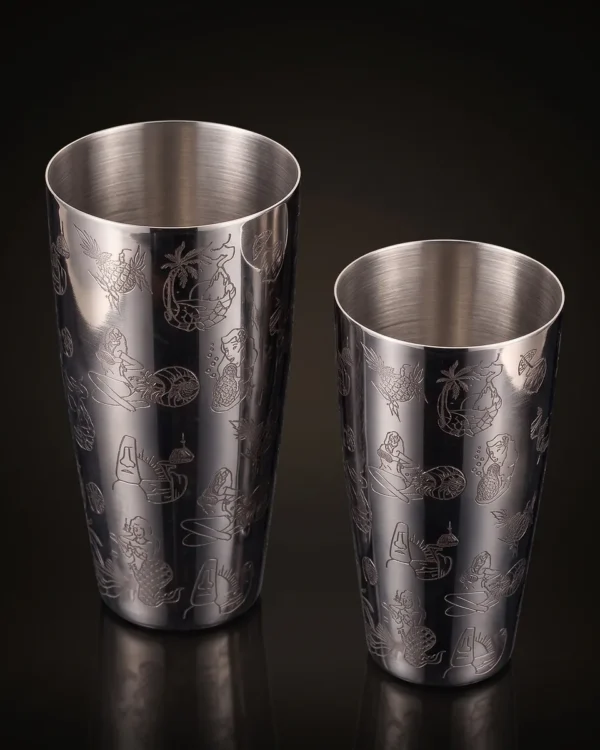 Silver engraved Boston shaker, Hula pattern, three-quarter view