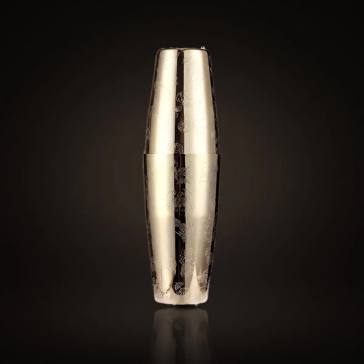 Gold engraved Boston shaker, Hula pattern, front view