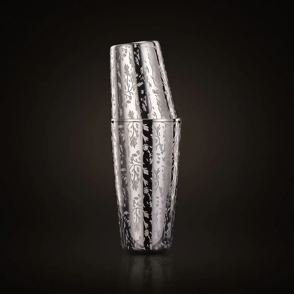 Engraved Boston shaker, Ay Tsao pattern, front view