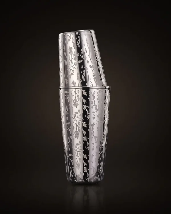 Engraved Boston shaker, Ay Tsao pattern, front view