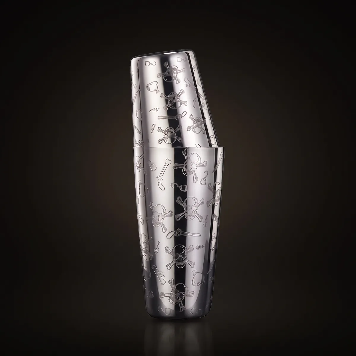 Engraved Boston shaker, skull pattern, front view