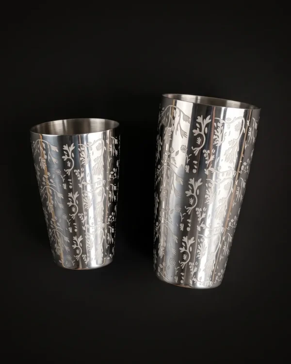Engraved Boston shaker, foliage pattern, top view