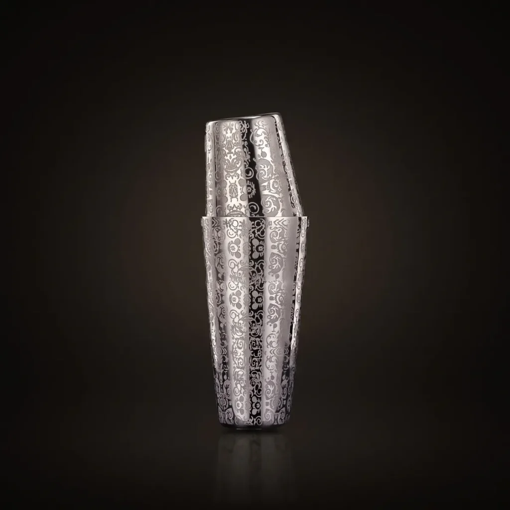 Engraved Boston shaker, Royalty pattern, front view
