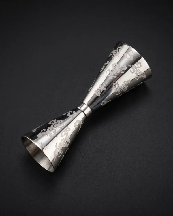 Engraved jigger 30/60 ml, petal pattern, top view