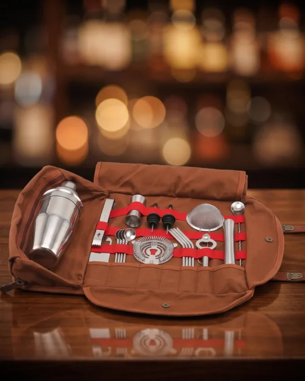 Travel bartender kit 20 pieces, 750 ml, on a bar counter