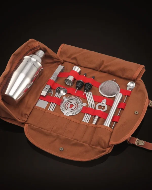 Travel bartender kit 20 pieces, 750 ml, three-quarter view