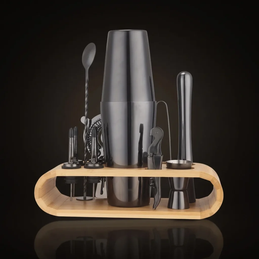 Cocktail kit 12 pieces, black, Boston, front view