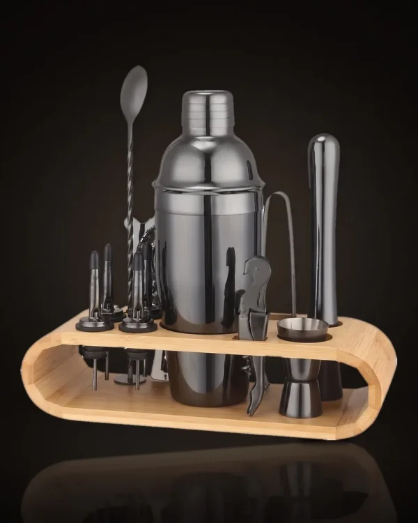 Cocktail kit 12 pieces, black, 750 ml shaker, front view