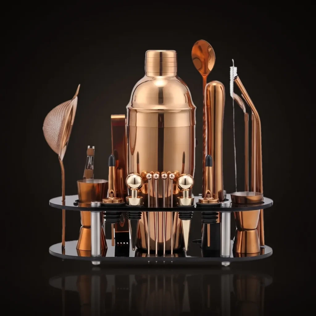 Cocktail kit 23 pieces, rose gold, 750 ml shaker, front view