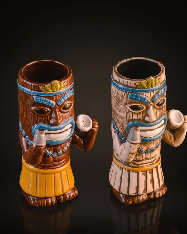 Conch tiki mugs 440 ml, set of 2, three-quarter view