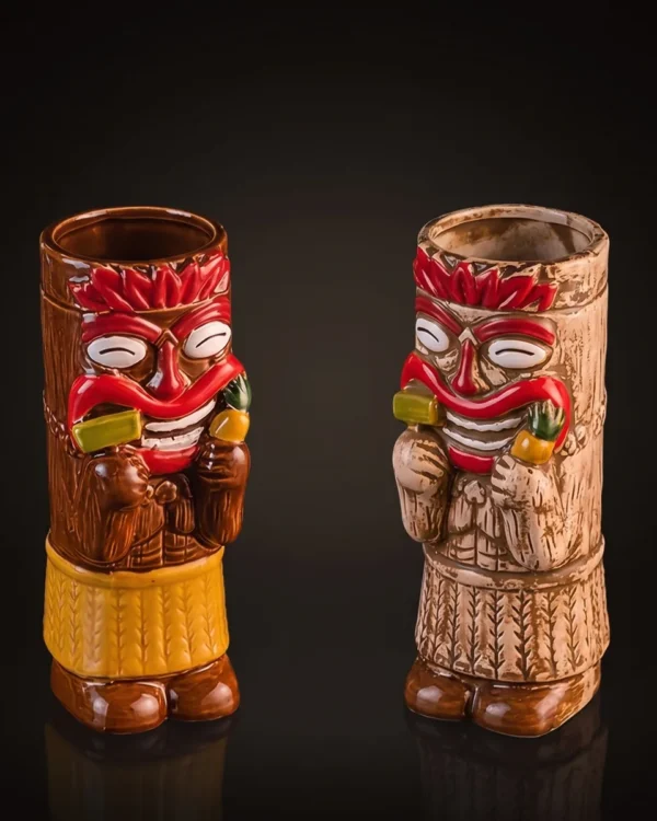 Red-headdress chief tiki mugs 450 ml, set of 2, three-quarter view
