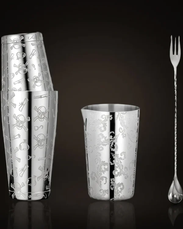 Engraved Boston set 3 pieces, mirror skull, front view