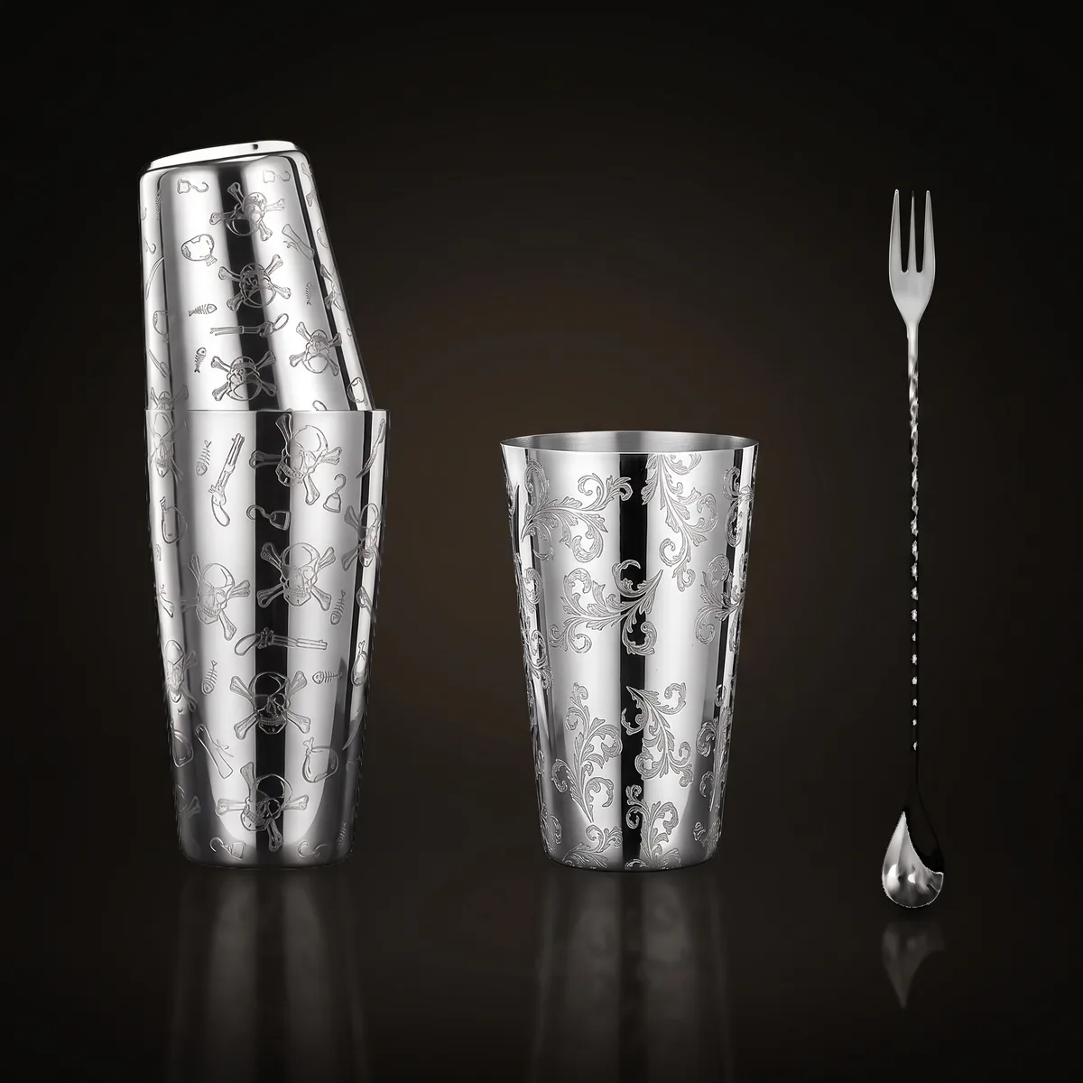 Engraved Boston set 3 pieces, skull pattern, front view