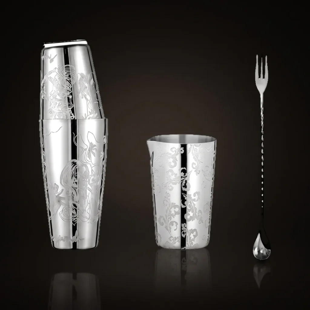 Engraved Boston set 3 pieces, Viking queen, front view