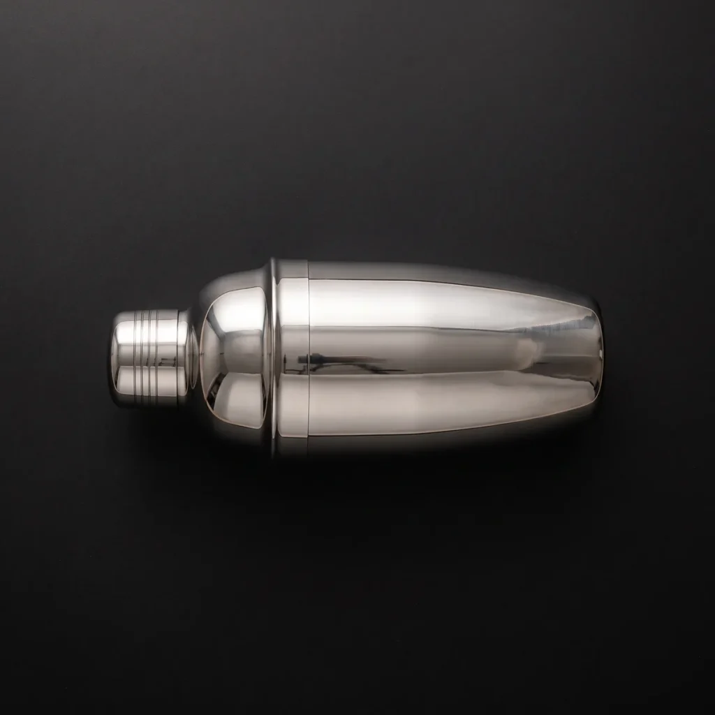 Stainless steel cobbler shaker 550 ml, top view