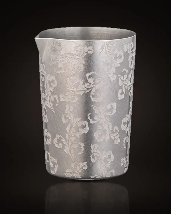 Engraved antique-finish shaker tin 480 ml, front view
