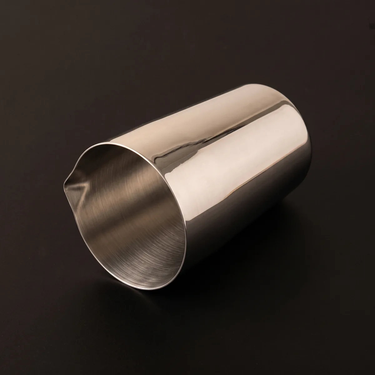 Stainless steel shaker tin 475 ml, top view