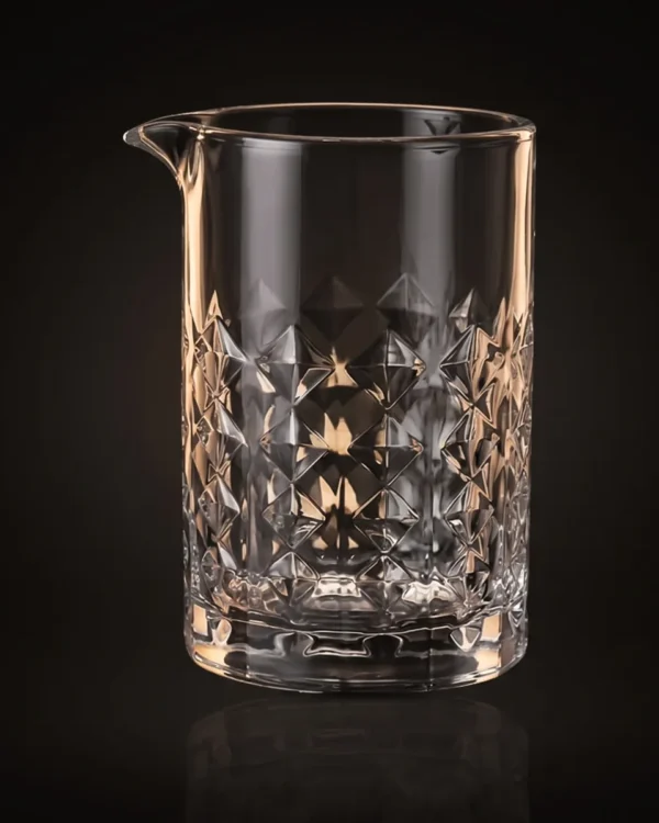 Mixing glass 700 ml, diamond cut, three-quarter view