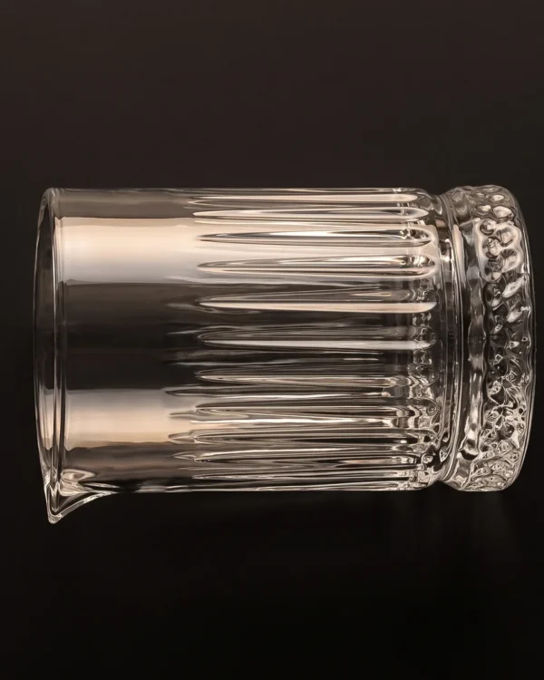 Mixing glass 700 ml, vertical ribs, top view