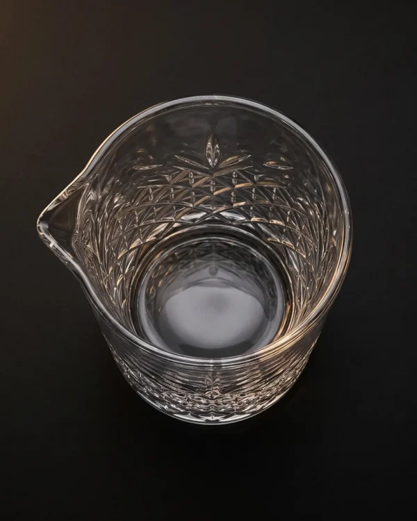 Mixing glass 700 ml, crystal cut, top view