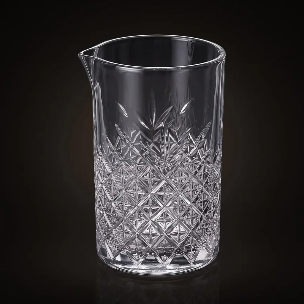 Mixing glass 700 ml, crystal cut, three-quarter view